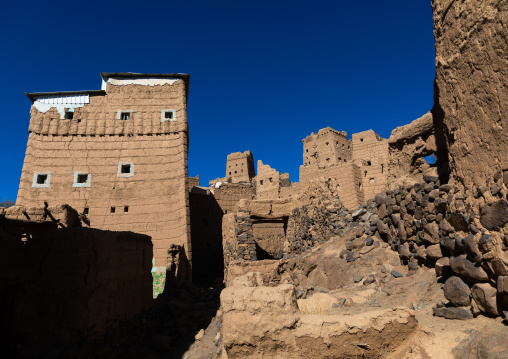 Traditional old multi-storey mud houses, Asir province, Dahran Aljanub, Saudi Arabia