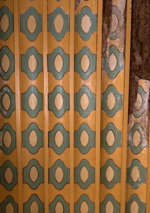 Al Kateb house painted pillar, Mecca province, Taïf, Saudi Arabia