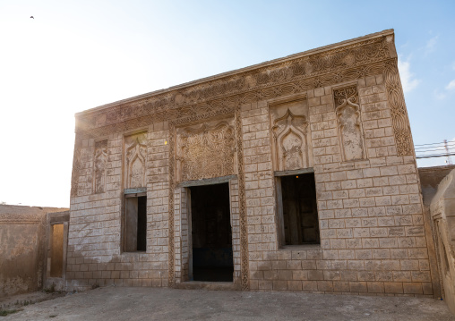 Farasani house with gypsum decoration and frescoes, Red Sea, Farasan, Saudi Arabia