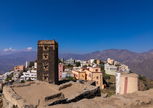 Stone watchtower in the middle of a village in the mountains, Jizan Province, Addayer, Saudi Arabia