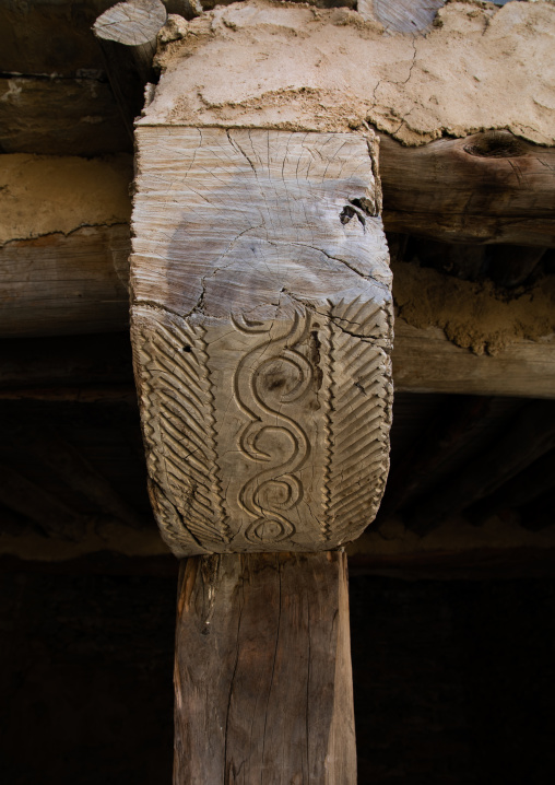 Wooden pillar in an old of of Dhee Ayn marble village, Al-Bahah region, Al Mukhwah, Saudi Arabia