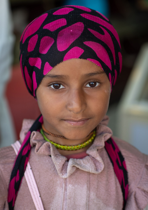Portrait of a yemeni refugee girl, Jizan Province, Addayer, Saudi Arabia