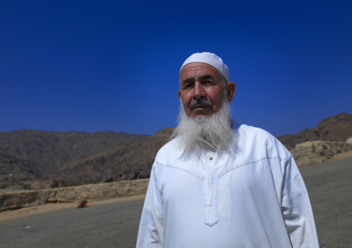 Portrait of a saudi man with a white beard, Najran Province, Najran, Saudi Arabia