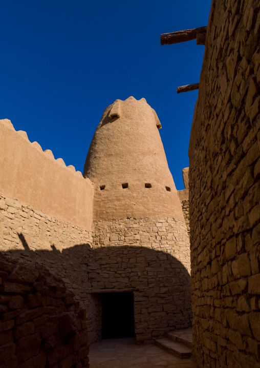 Stone and mud-brick qasr marid watchtower, Al-Jawf Province, Dumat Al-Jandal, Saudi Arabia