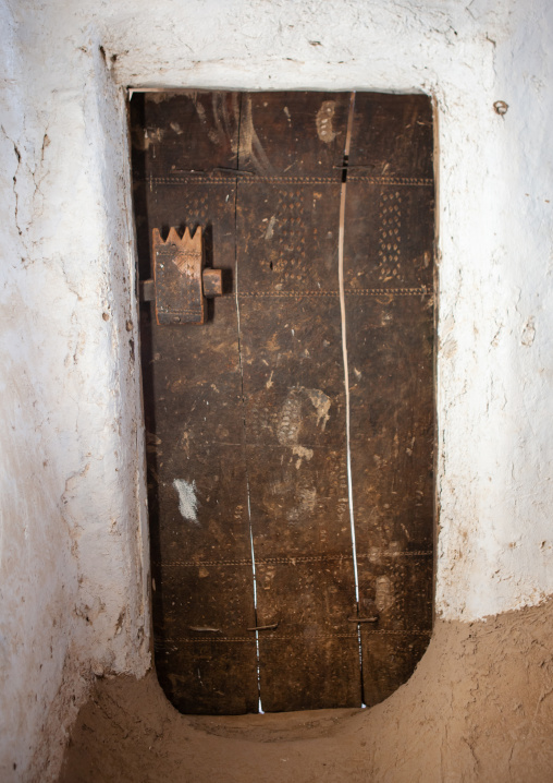 Door of a traditional mud-bricks house, Najran Province, Najran, Saudi Arabia