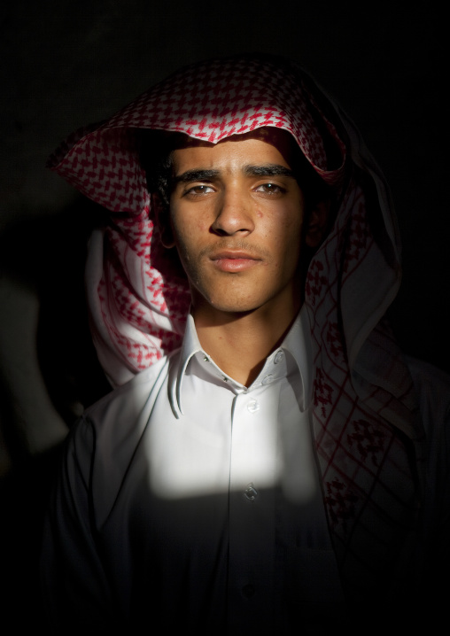 Portrait of a saudi teenage boy, Najran Province, Najran, Saudi Arabia