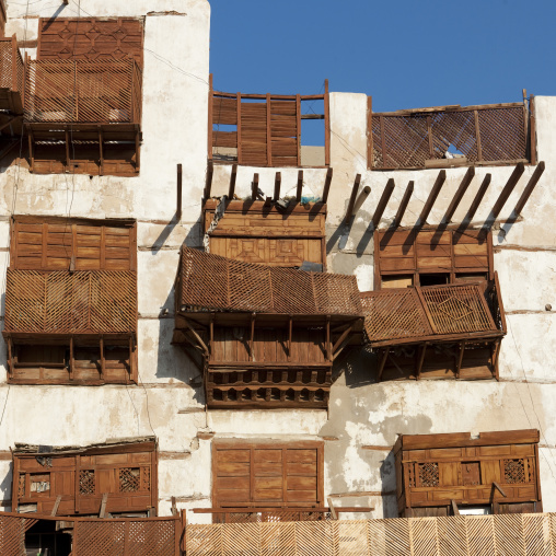 Old house with wooden mashrabiya in al-Balad quarter, Mecca province, Jeddah, Saudi Arabia
