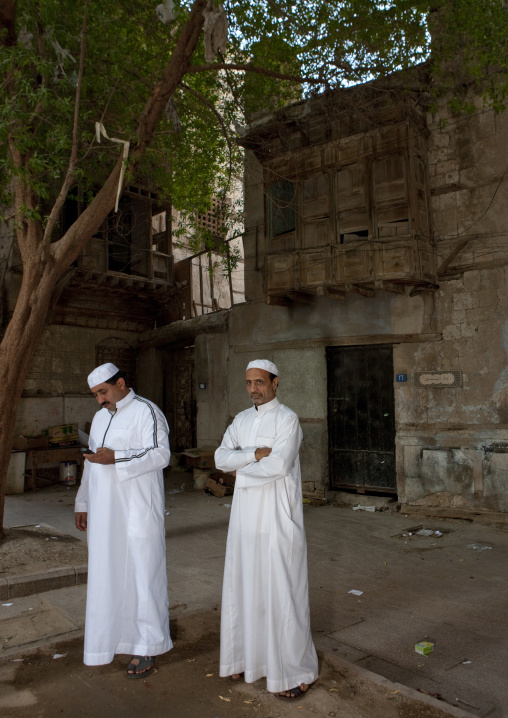 Saudi men in Al Balad, Mecca province, Jeddah, Saudi Arabia
