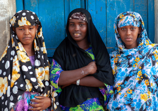 Somali girls in the street, North-Western province, Berbera, Somaliland
