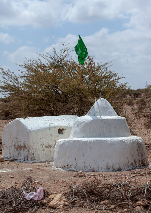 Old muslim grave of a holy man, Dhagaxbuur region, Degehabur, Somaliland