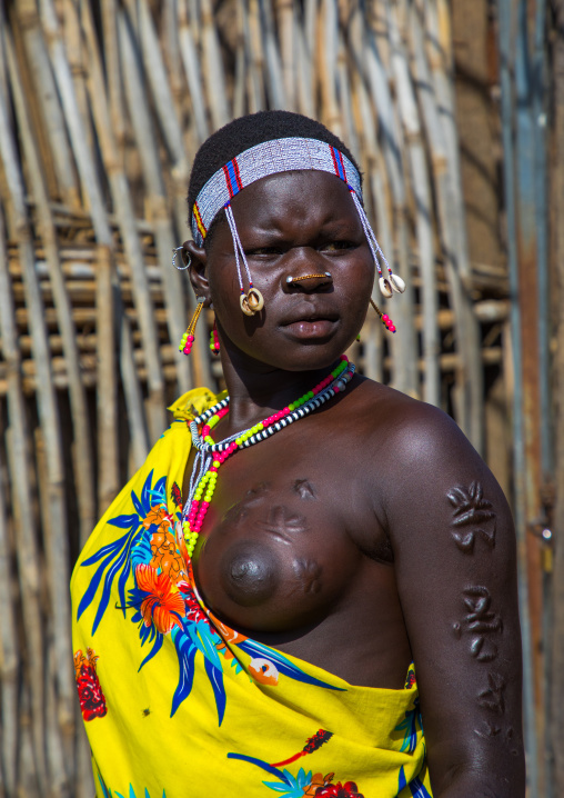 Larim tribe woman with scarifications, Boya Mountains, Imatong, South Sudan
