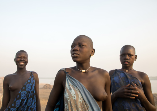 Portrait of Mundari tribe young women, Central Equatoria, Terekeka, South Sudan