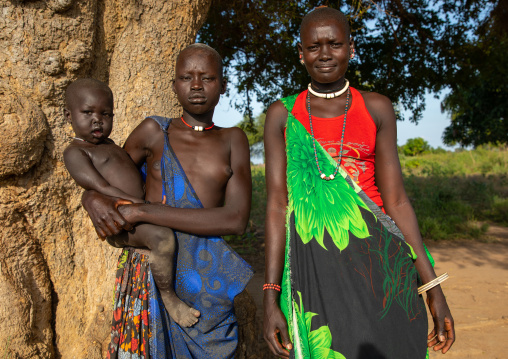 Portrait of Mundari tribe women with a child, Central Equatoria, Terekeka, South Sudan