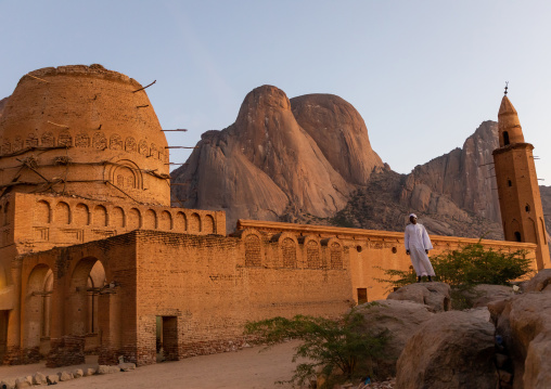 Khatmiyah mosque and the tomb of Hassan al Mirghani at the base of the Taka mountains, Kassala State, Kassala, Sudan