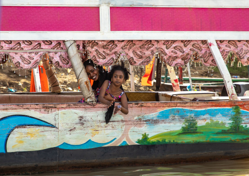 Sudanese girls in a boat on the Nile, Khartoum State, Khartoum, Sudan