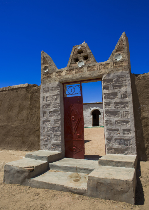 Sudan, Northern Province, Gunfal, traditional nubian architecture of a doorway
