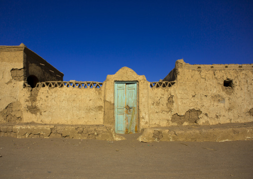 Sudan, Northern Province, Delgo, traditional nubian architecture of a doorway