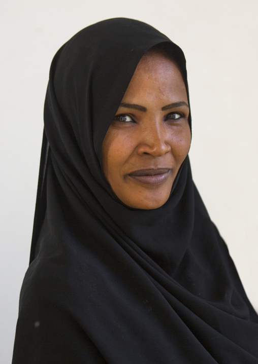 Sudan, Northern Province, Kerma, sudanese woman