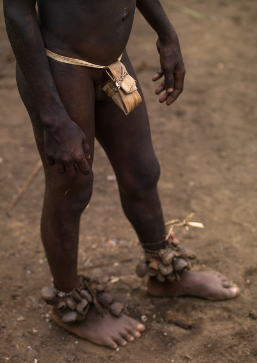 Small Nambas tribesman wearing the vegetal penis sheath, Malekula island, Gortiengser, Vanuatu