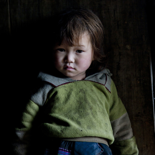 Young black hmong girl, Sapa, Vietnam