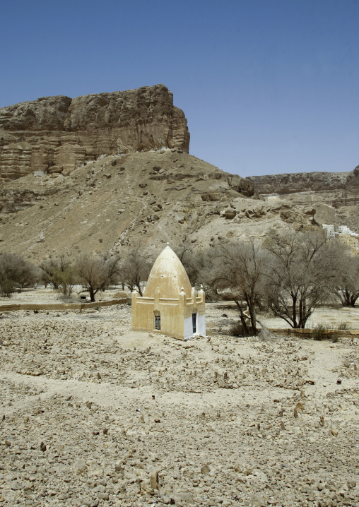 Muslim Tomb Down The Cliff, Wadi Doan, Yemen