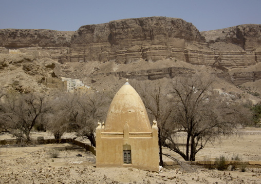 Muslim Tomb Down The Cliff, Wadi Doan, Yemen