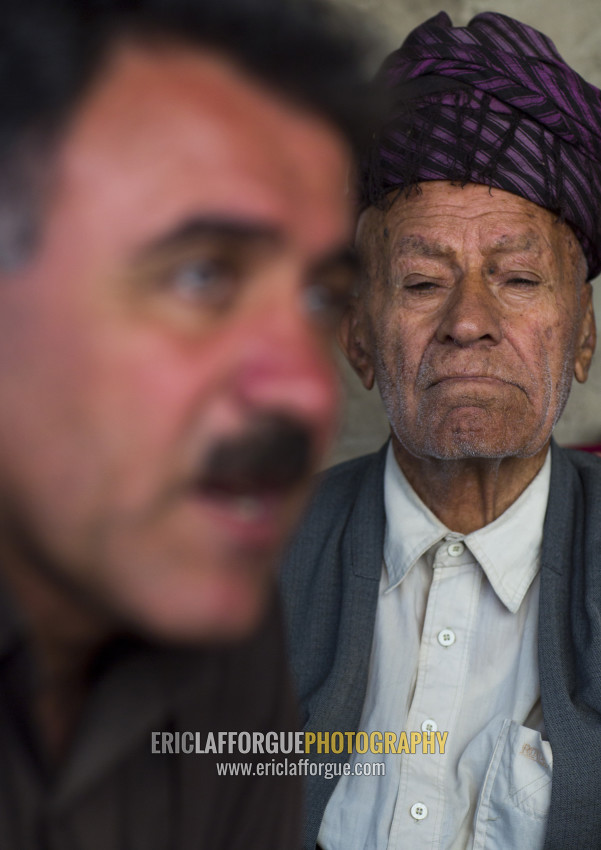 ERIC LAFFORGUE PHOTOGRAPHY - Kurdish Men, Palangan, Iran