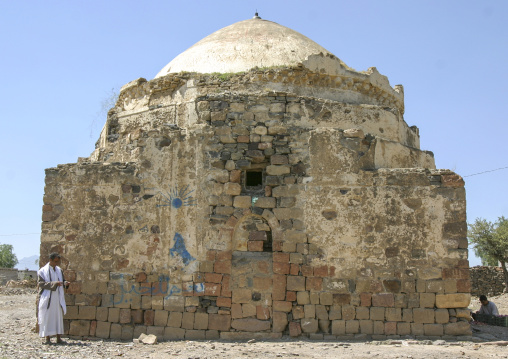 Grave site, Janad Region, Taiz, Yemen