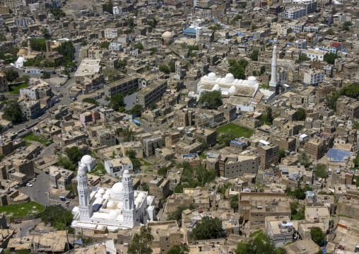 Al-ashrafiya Mosque in the city from Al-Cahira fortress, Janad Region, Taiz, Yemen