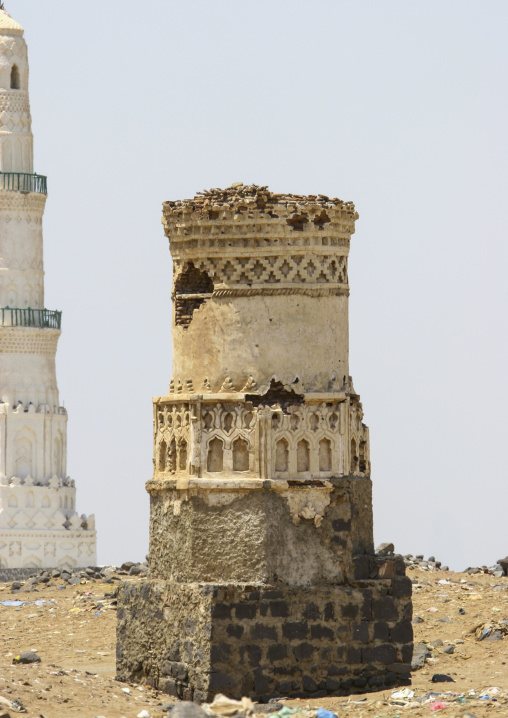 Remains of a minaret, Taiz Governorate, Mokha, Yemen