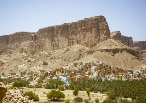Mudbrick houses in a village, Hadhramaut, Khaila, Yemen