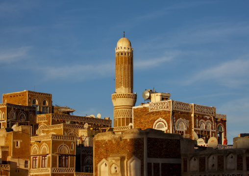 Mosque in the middle of traditional houses in the old city, Amanat Al-Asemah, Sanaa, Yemen
