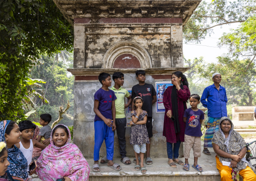 Bangladeshi village people in Lal Kach festival, Dhaka Division, Munshiganj, Bangladesh