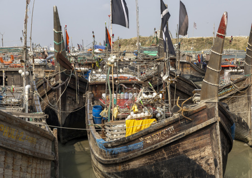 Trawlers in the fish market, Chittagong Division, Chittagong, Bangladesh