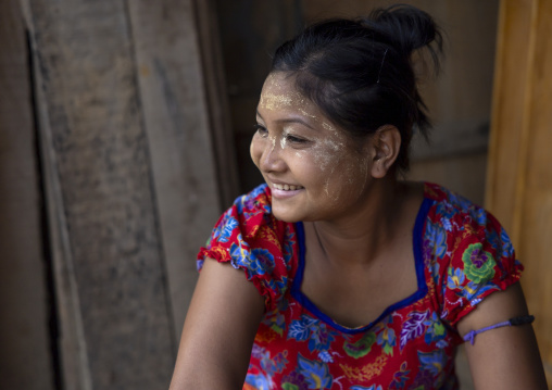 Portrait of a Marma ethnic group woman with thanaka on her face, Chittagong Division, Rowangchhari, Bangladesh