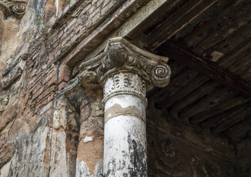 Teota Zamindar Bari columns, Dhaka Division, Shivalaya, Bangladesh