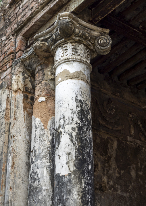 Teota Zamindar Bari columns, Dhaka Division, Shivalaya, Bangladesh