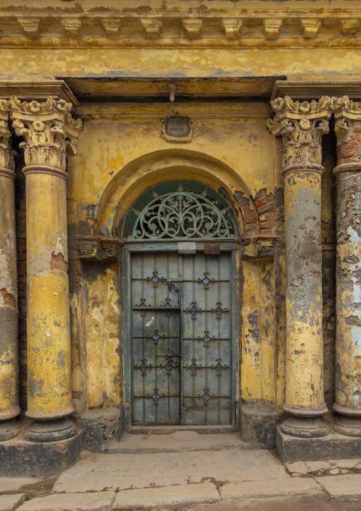 Yellow hindu temple entrance, Rajshahi Division, Bogura, Bangladesh