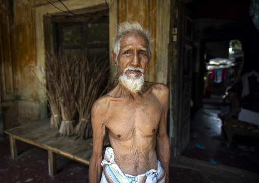 Old man living in the Queen Rani Bhabani room in Natore Rajbari, Rajshahi Division, Natore, Bangladesh