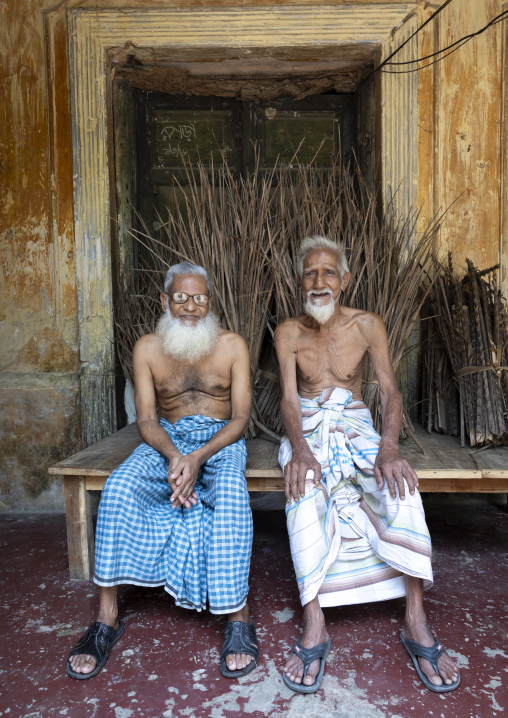 Old men living in the Queen Rani Bhabani room in Natore Rajbari, Rajshahi Division, Natore, Bangladesh