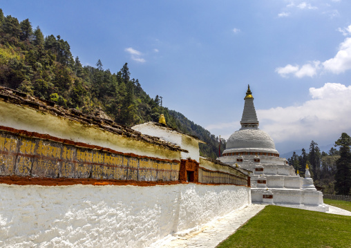 Chendebji Chorten Nepalese style stupa, Trongsa District, Trongsa, Bhutan