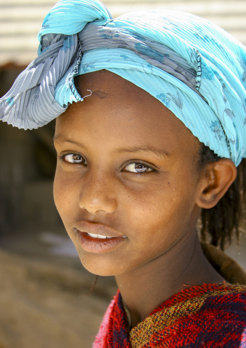 Portrait of a beautiful eritrean girl with headwear, Debub, Senafe, Eritrea