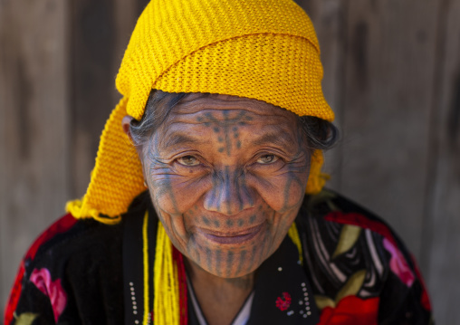 Tribal chin woman from muun tribe with tattoo on the face, Chin State, Mindat, Myanmar