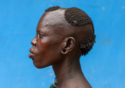 Bodi woman with original hairstyle, Omo Valley, Hana Mursi, Ethiopia