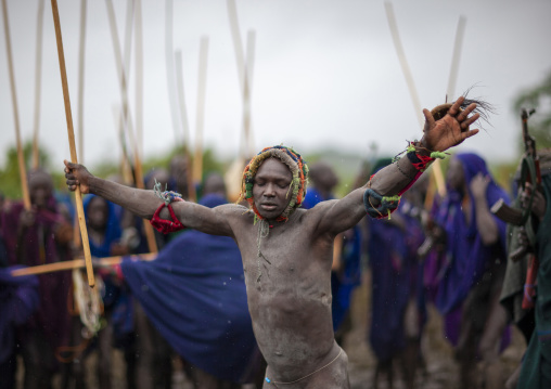 Warriors during Donga stick fighting in Surma tribe, Omo valley, Kibish, Ethiopia