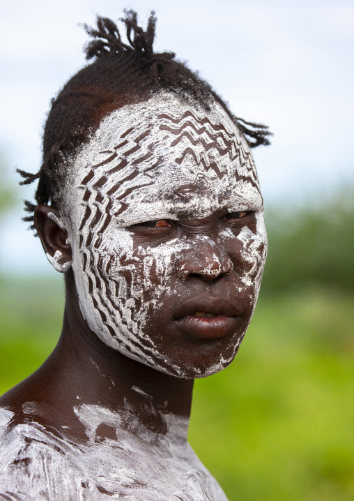Close up portrait of Karo tribe man with body paint, Korcho, Omo valley, Ethiopia