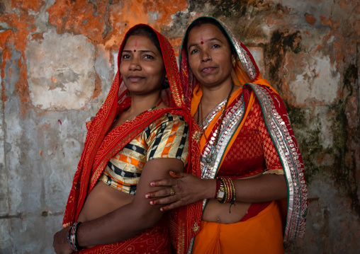 Rajasthani women in Galtaji temple, Rajasthan, Jaipur, India