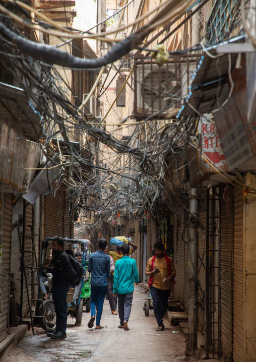 Tangled power lines in the street in old Delhi, Delhi, New Delhi, India