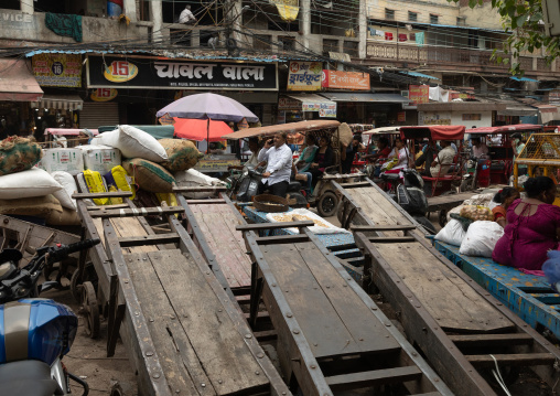 Busy street in old Delhi, Delhi, New Delhi, India