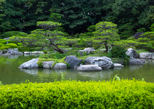 Ohori Park Japanese Garden, Kyushu region, Fukuoka, Japan